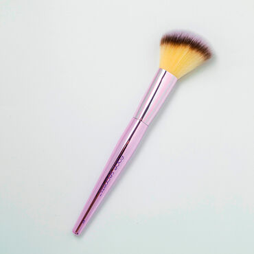 Face Secrets F7 Angled Blush Brush