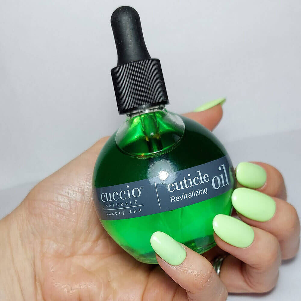 Cuccio Naturale Melon Kiwi Revitalising Cuticle Oil 75ml